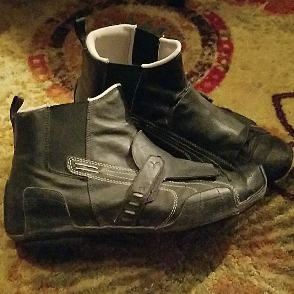 Puma boots